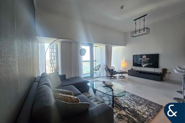 2 Bed | Modern Building | Furnished